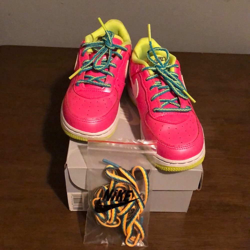 Nike Force 1 pink blast/white volt sneakers